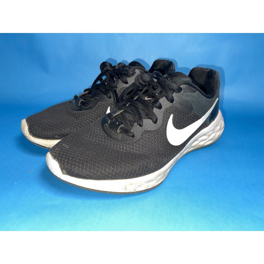 Nike Renew Ride 2 Women’s Size 7.5 Black White Running Shoes DC9001-003